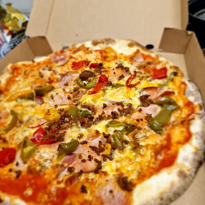 nonna-linas-pizzeria-pizza-2 nonna-linas-pizzeria-pizza-2