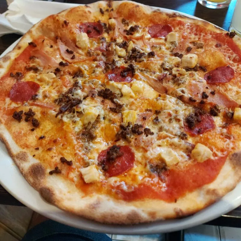 nonna-linas-pizzeria-pizza-5 nonna-linas-pizzeria-pizza-5